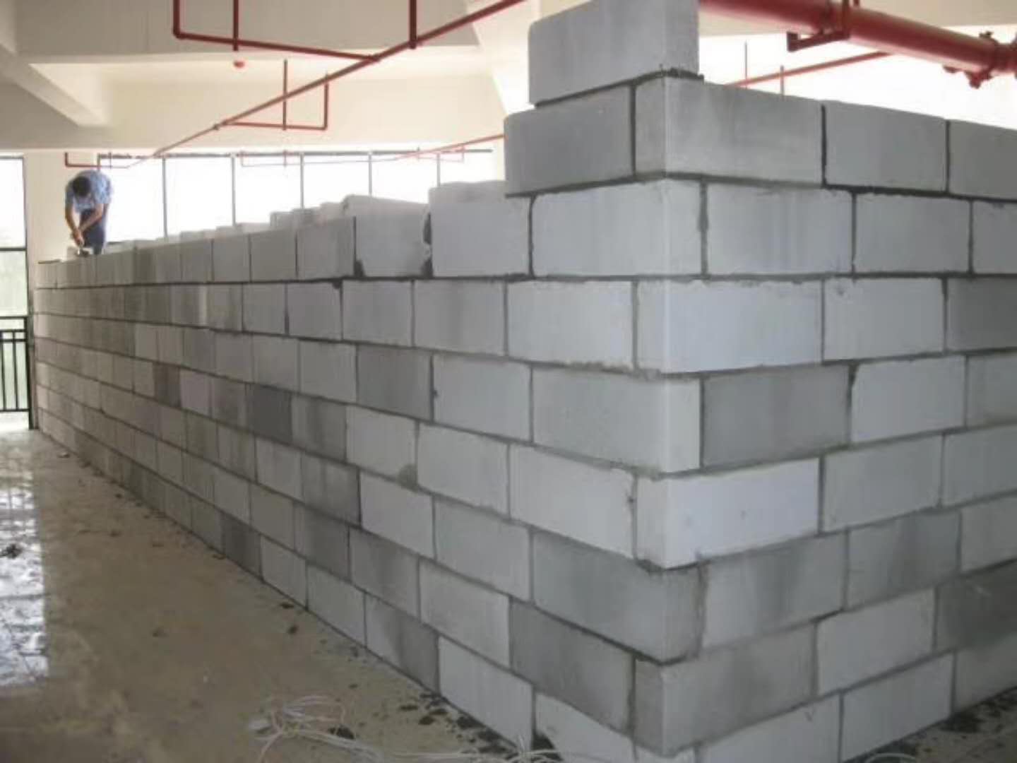定兴蒸压加气混凝土砌块承重墙静力和抗震性能的研究